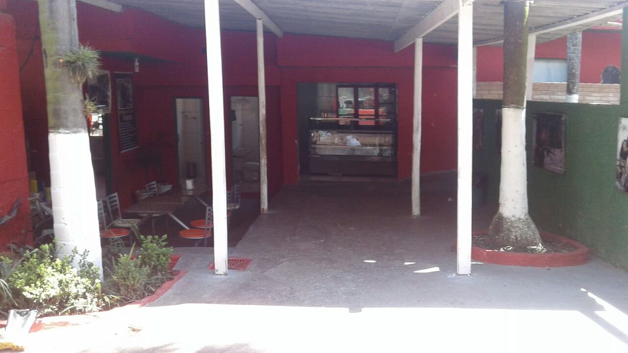 Pátio coberto da base